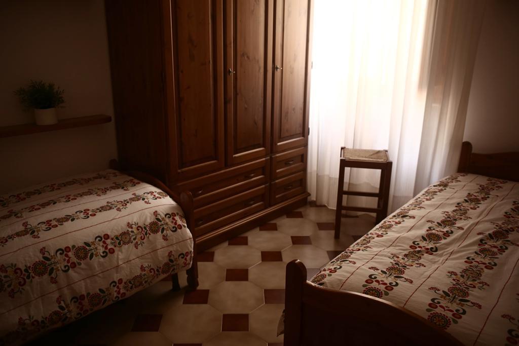 Villa Curri โลโกโรตอนโด ภายนอก รูปภาพ