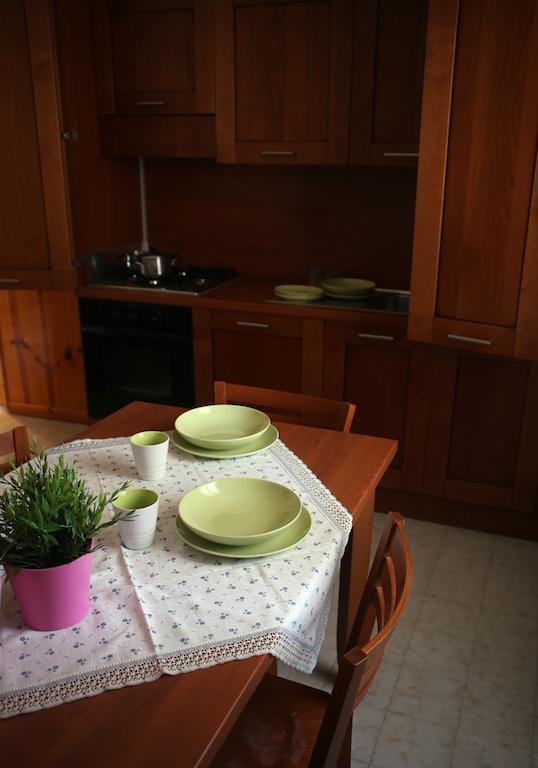 Villa Curri โลโกโรตอนโด ภายนอก รูปภาพ